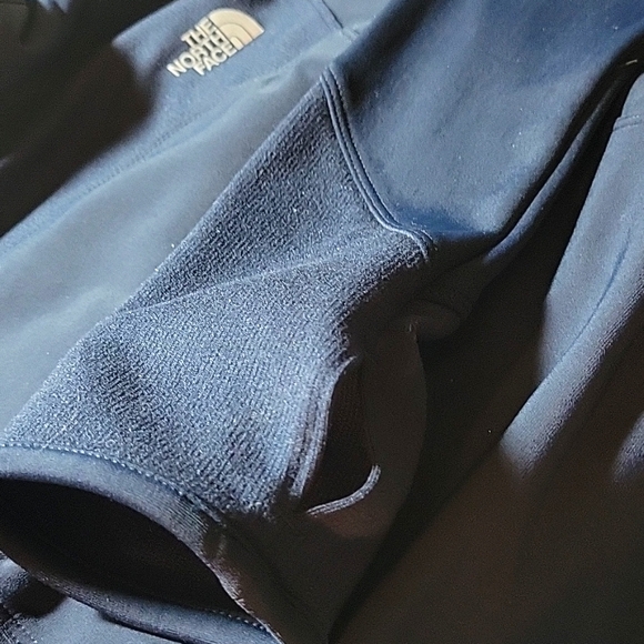 The North Face FlashDry Moch Neck Long Sleeve Top - Picture 5 of 6